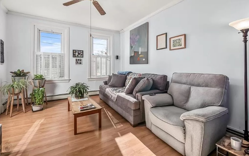 227 E Garrison St - Photo 5 of 19