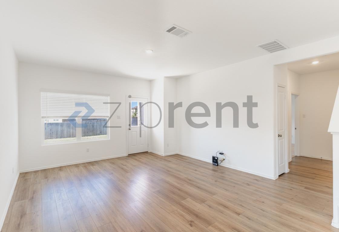 500 Arnage Dr - Photo 4 of 20