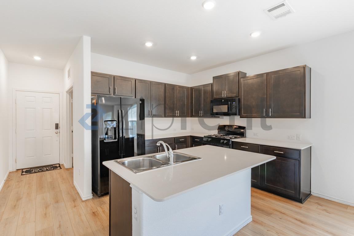 500 Arnage Dr - Photo 6 of 20