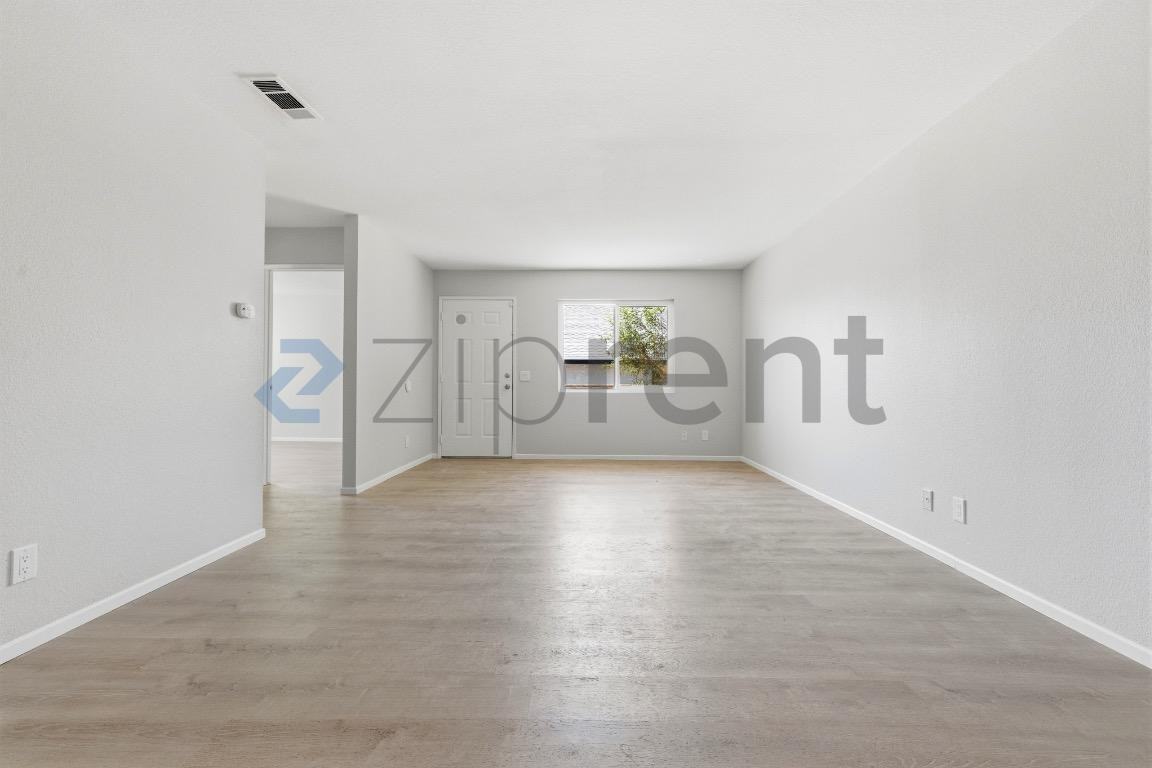 34901 Marcia Rd #3 - Photo 5 of 23