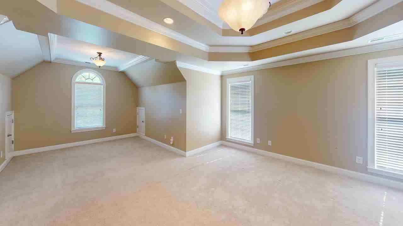 2140 Rossmore Rd #1 - Photo 7 of 10