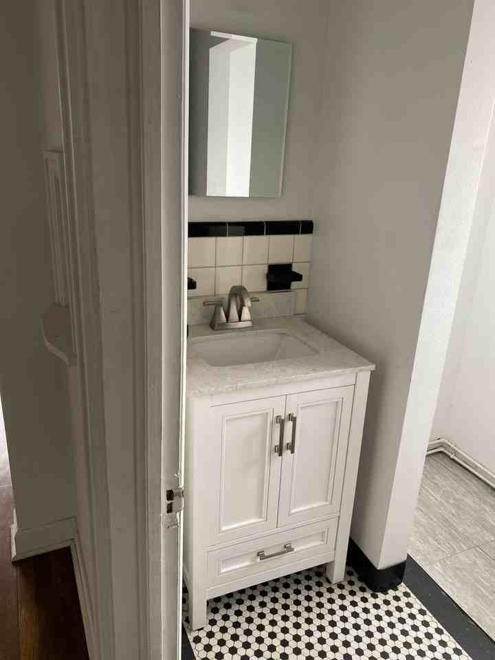 91 Maccorkle Ave Sw #C - Photo 5 of 5