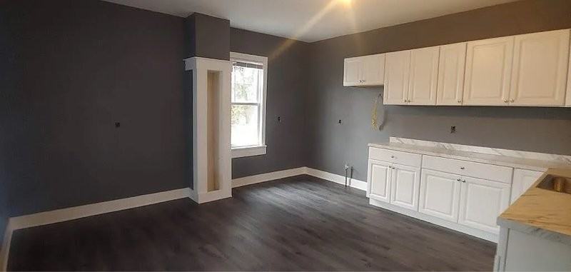 2002 S 14th St Lowr - Photo 3 of 3