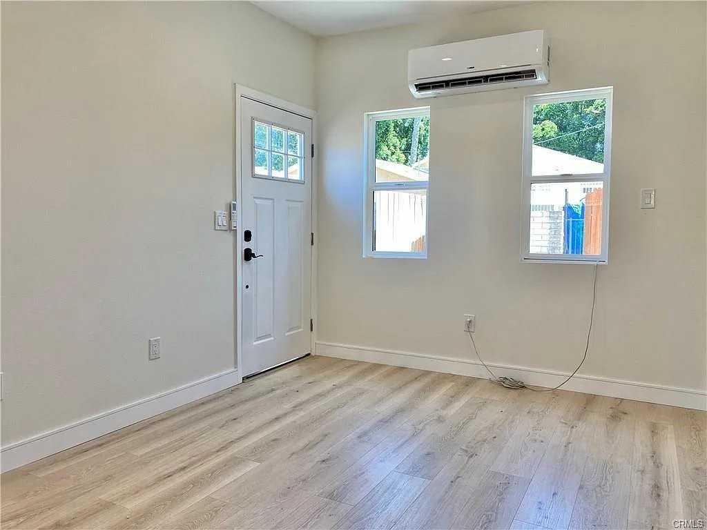 13104 Jouett St - Photo 2 of 7