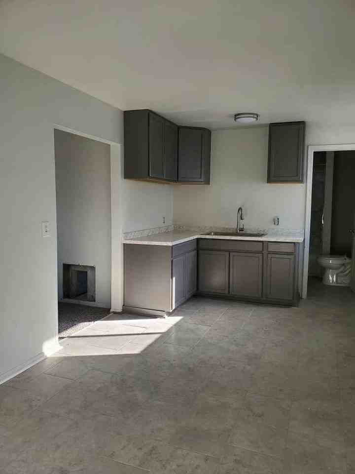 1985 S Custer Rd #3 - Photo 7 of 21