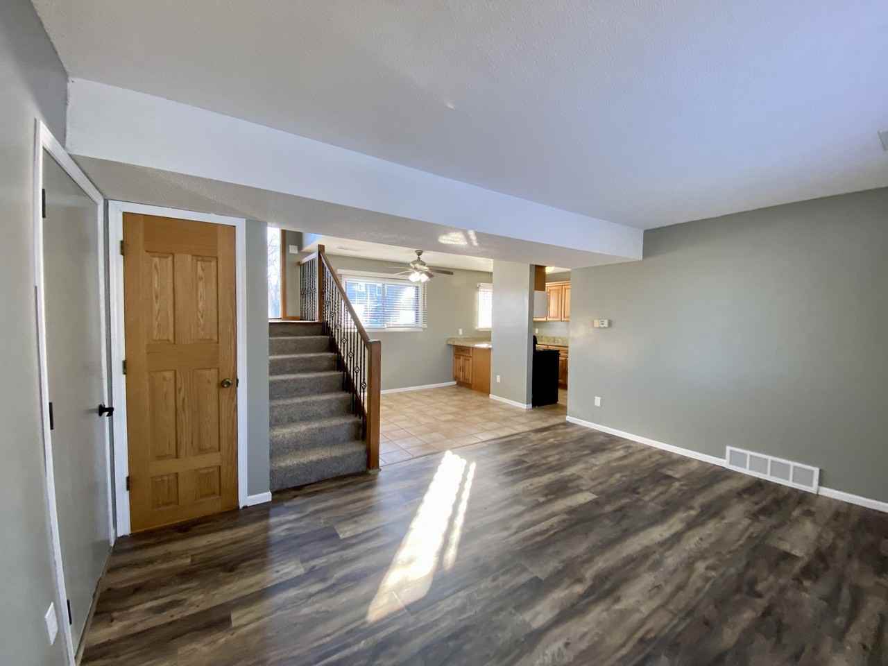 1339 Easter Ln - Photo 7 of 49