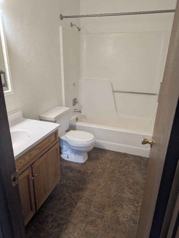 3229 Frontier St - Photo 7 of 10