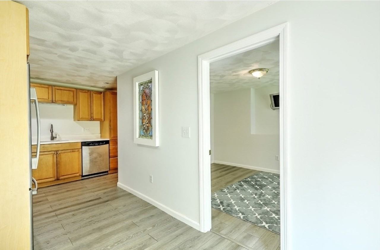 103 Walnut St - Photo 2 of 10