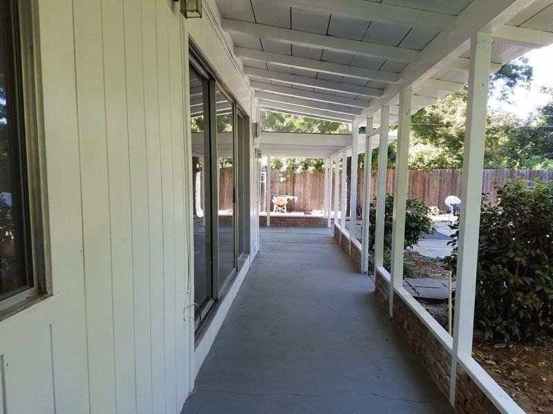 220 Sherman Dr - Photo 6 of 19