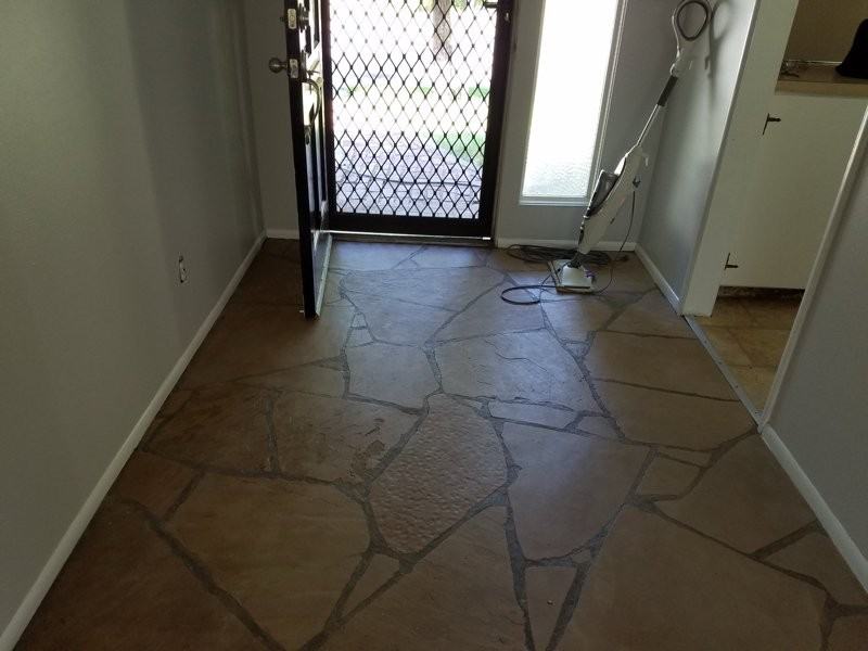 220 Sherman Dr - Photo 7 of 19