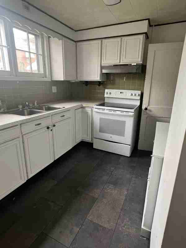 806 N 3rd St - Photo 5 of 13