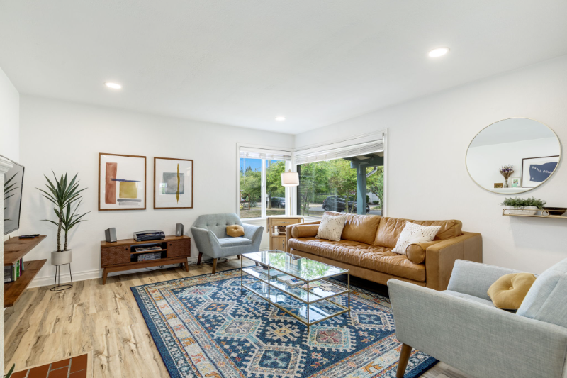 8626 13th Ave Sw - Photo 3 of 20