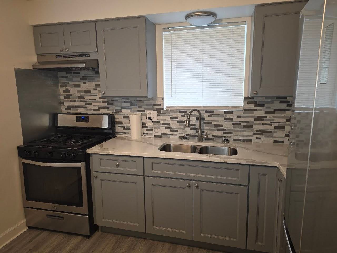 14605 Des Plaines St #1E - Photo 2 of 8