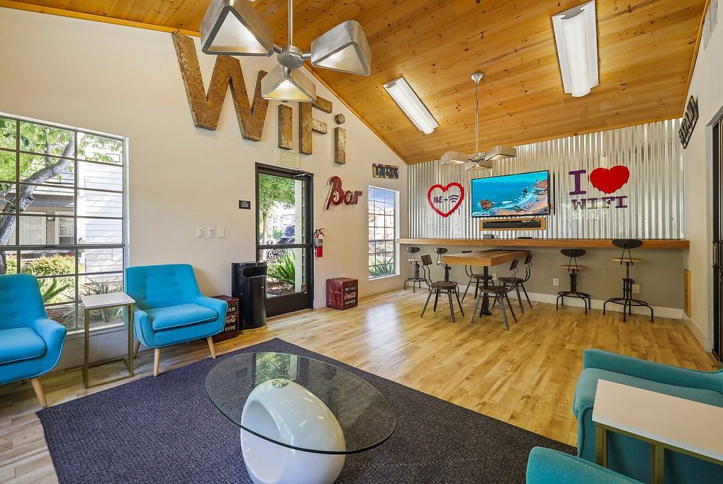 Bristol Commons - Photo 2 of 36