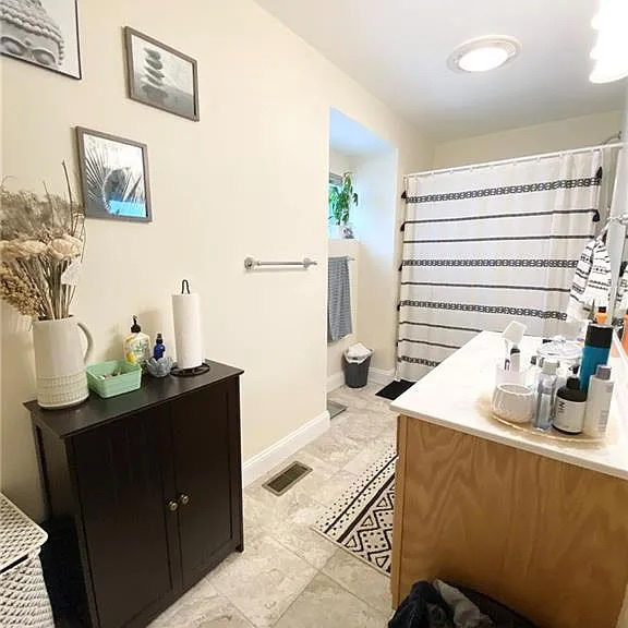 503 Wood St #E - Photo 5 of 9