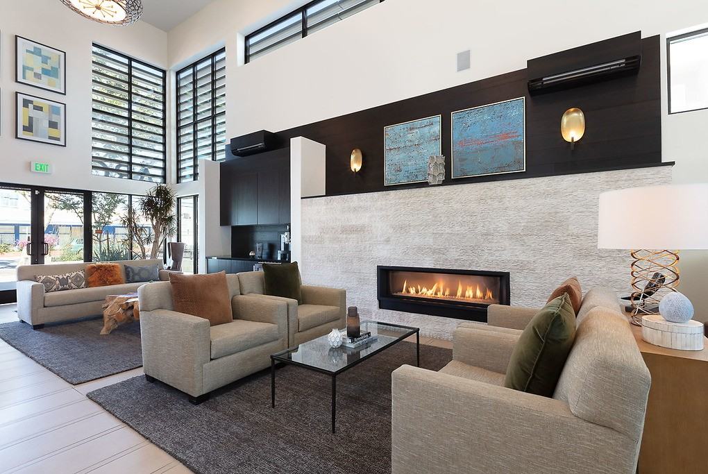 Marquis - Photo 4 of 50