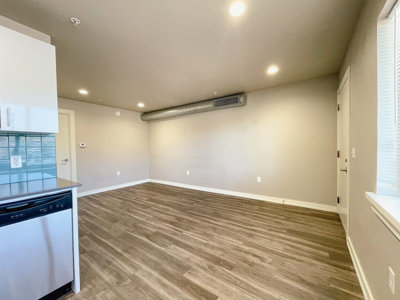 The Vic - East - Photo 5 of 24