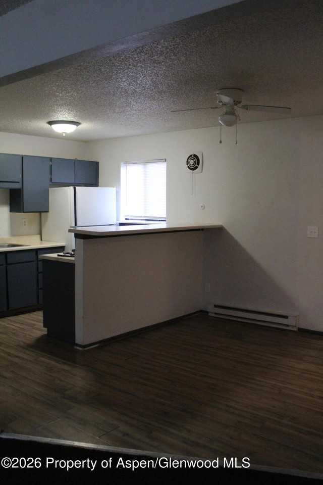 1322 E 7th St - Photo 3 of 9