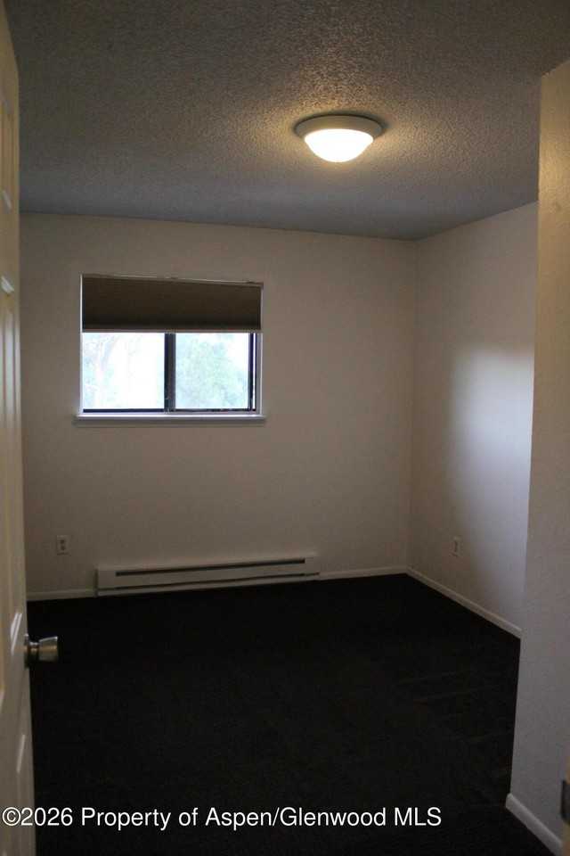 1322 E 7th St - Photo 6 of 9