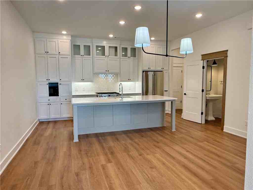 825 Nw 14th St - Photo 5 of 44