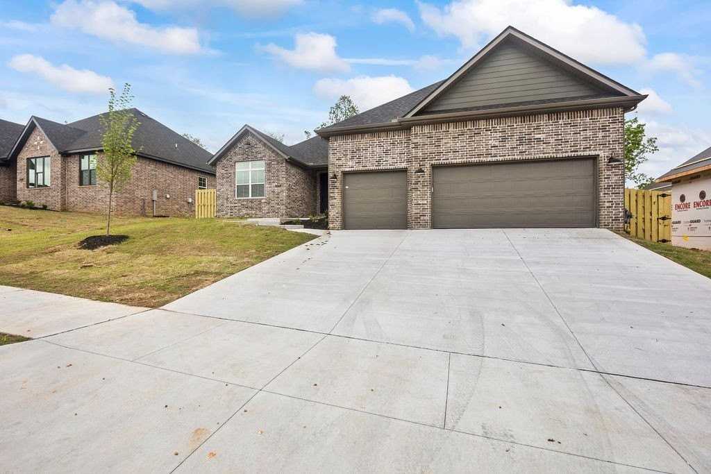 1509 Padova Ave - Photo 3 of 41