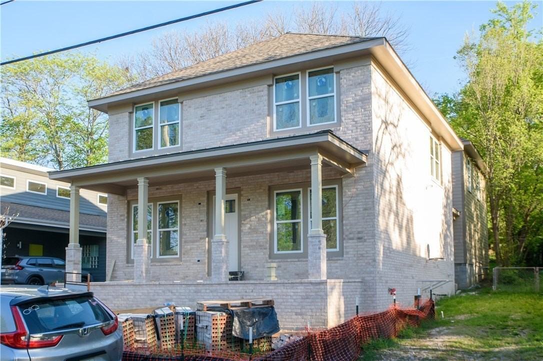 18 E 4th St - Photo 2 of 5