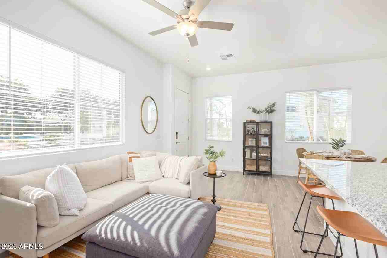 3230 E Thomas Rd #112 - Photo 4 of 31
