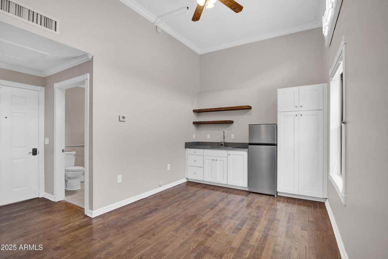 5753 W Glendale Ave Apt 103 #103 - Photo 3 of 15