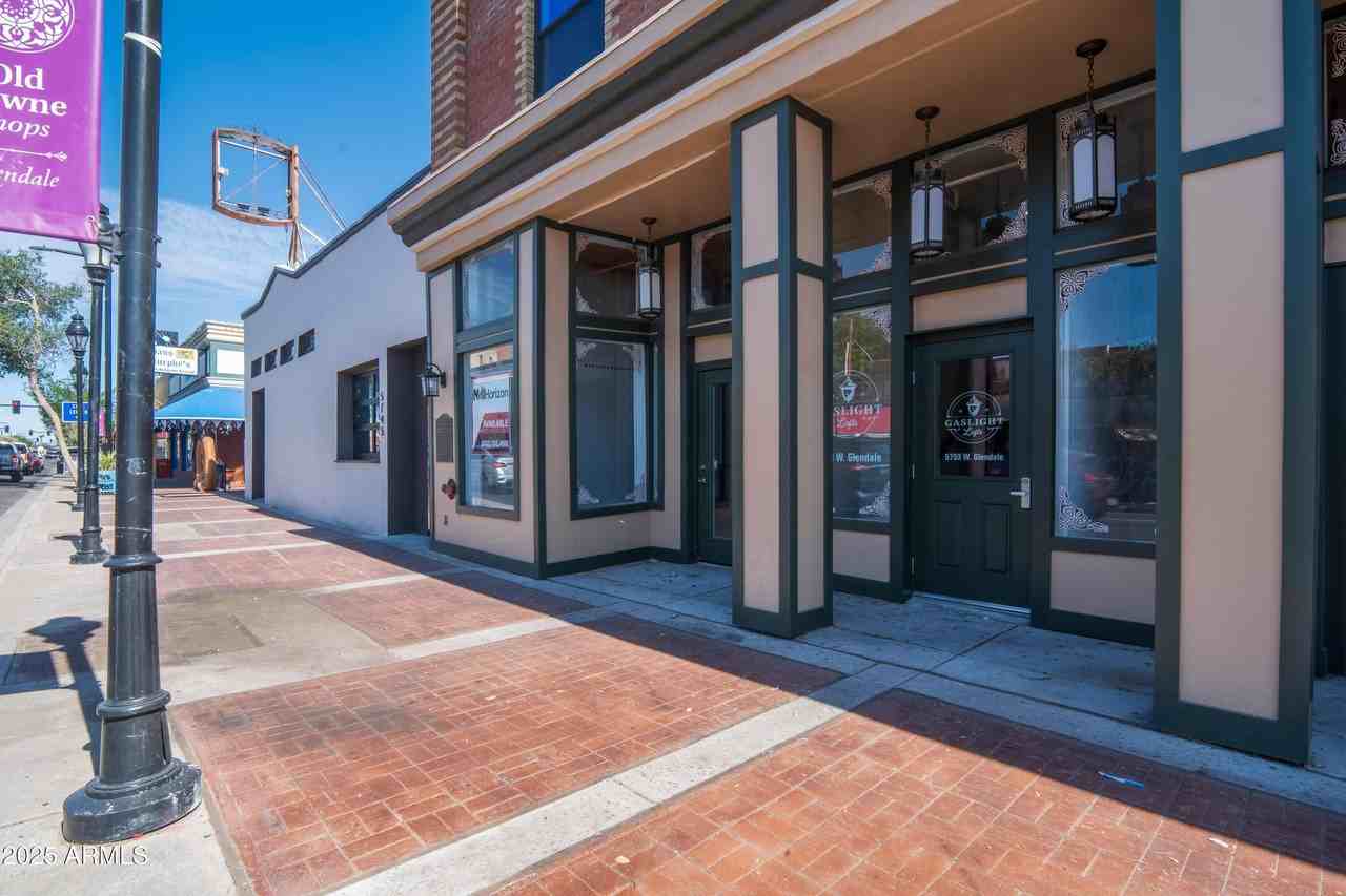 5753 W Glendale Ave Apt 103 #103 - Photo 6 of 15