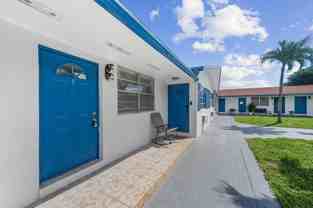 7211 Venetian - Photo 1 of 1