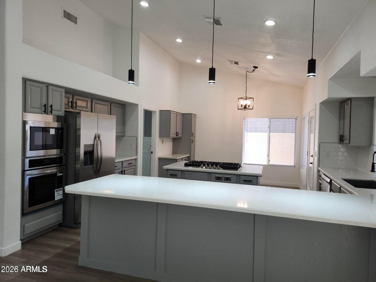 8449 W Rockwood Dr - Photo 5 of 37