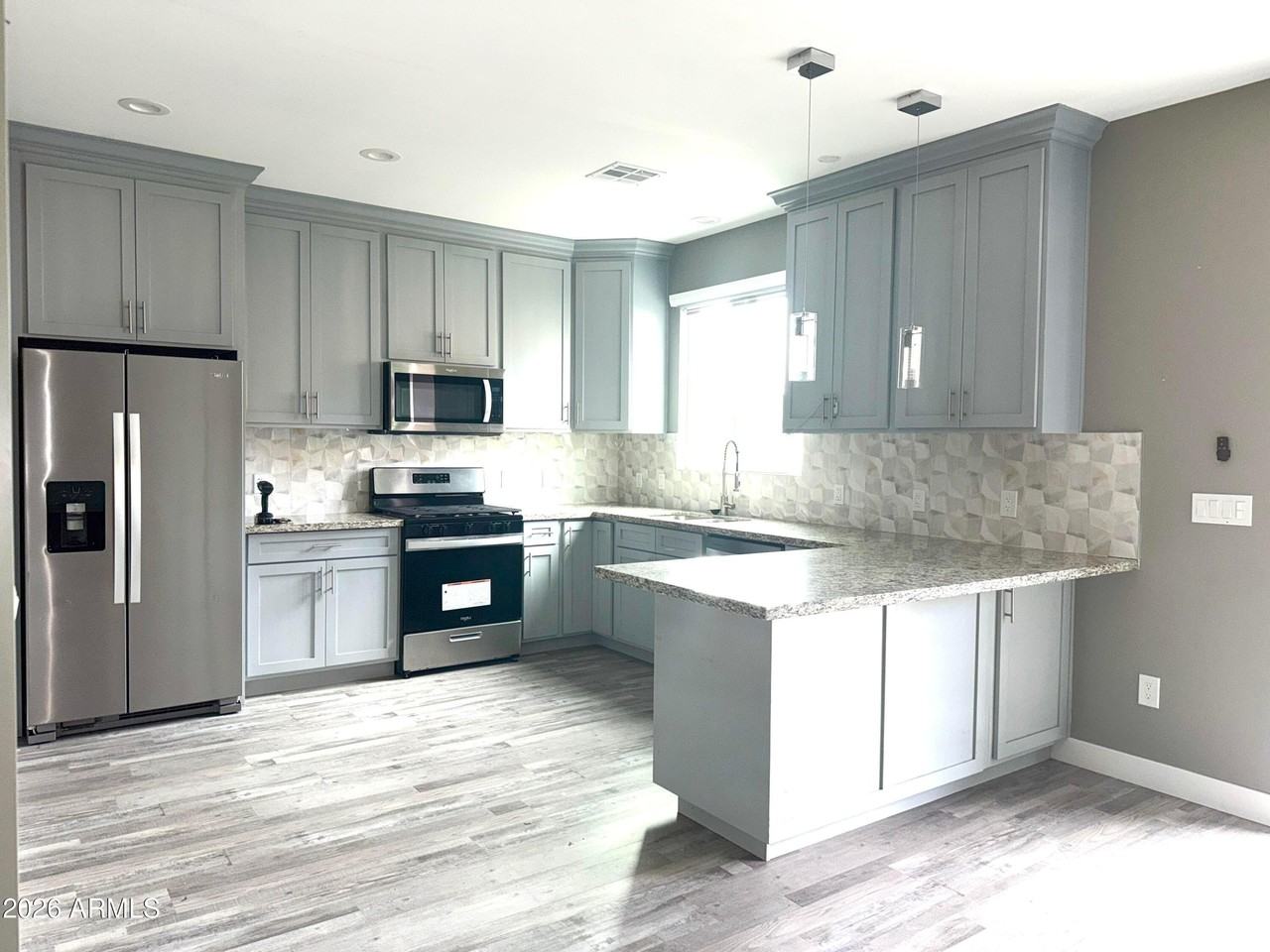 1406 E Cinnabar Ave - Photo 6 of 22