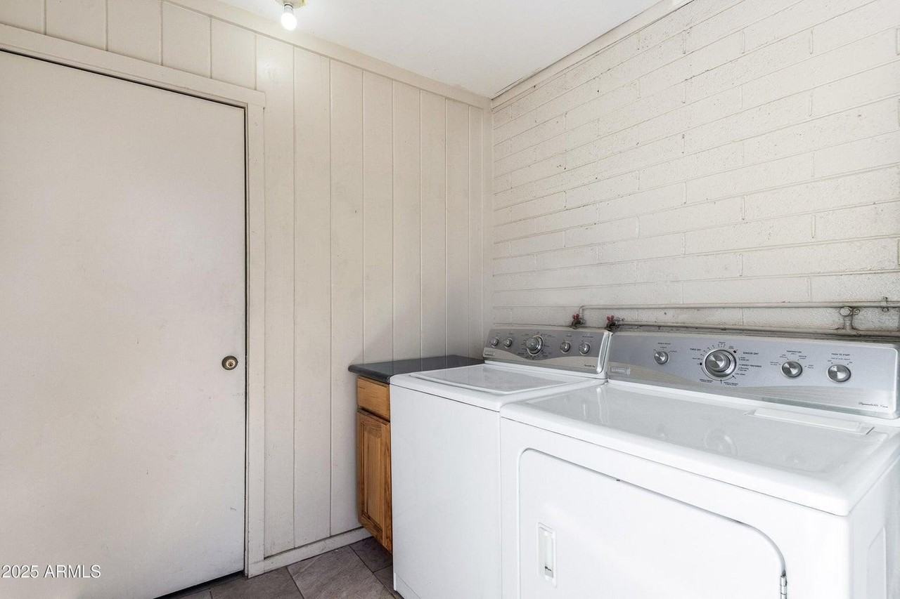 7045 E Wilshire Dr #1 - Photo 4 of 6