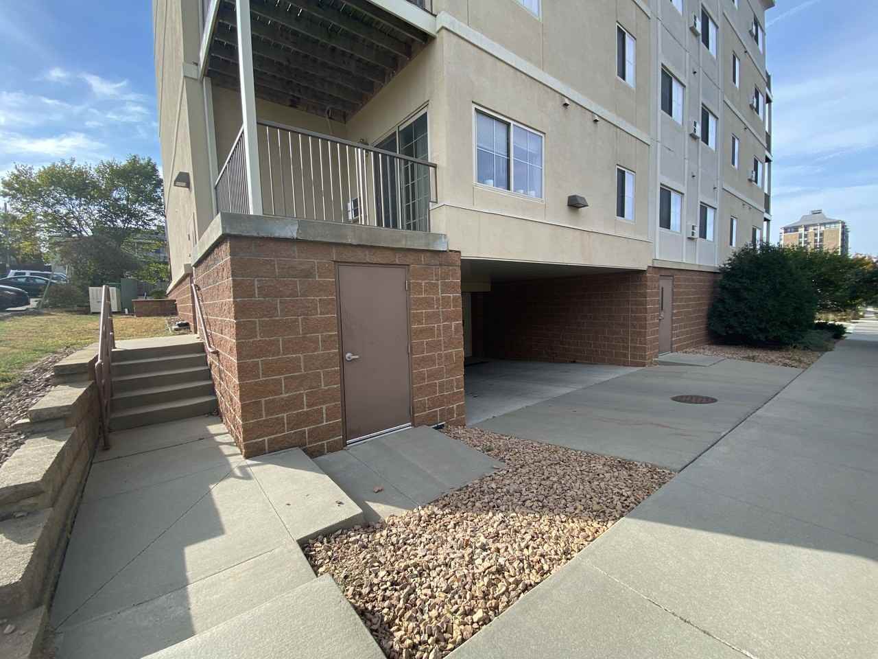 Hamilton 508 4th Street Southwest - Photo 4 of 50