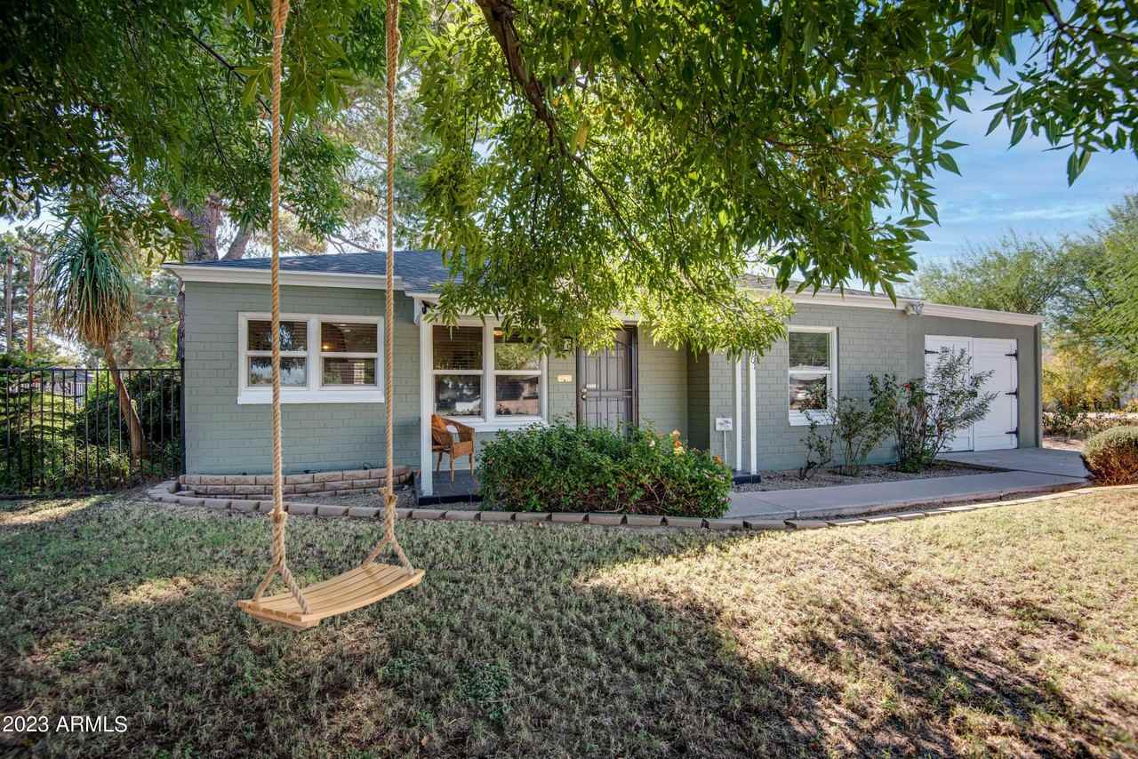 1301 W Glenrosa Ave - Photo 6 of 29