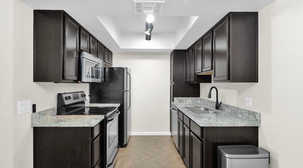 7350 N Via Paseo Del Sur #M205 - Photo 5 of 23