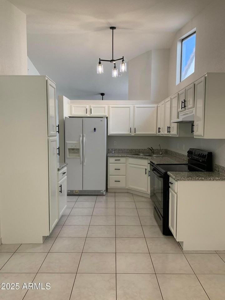 15440 N 50th Pl - Photo 6 of 30