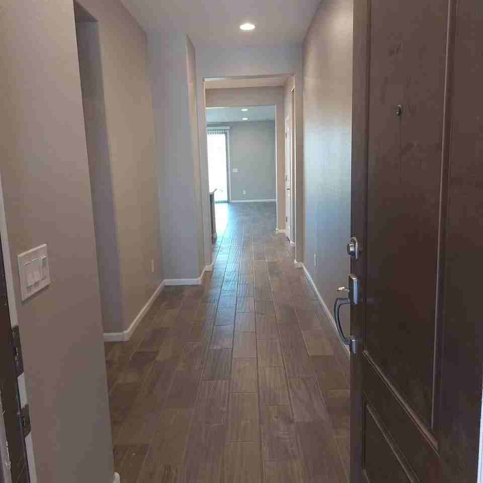 1025 S 200th Ln - Photo 6 of 38