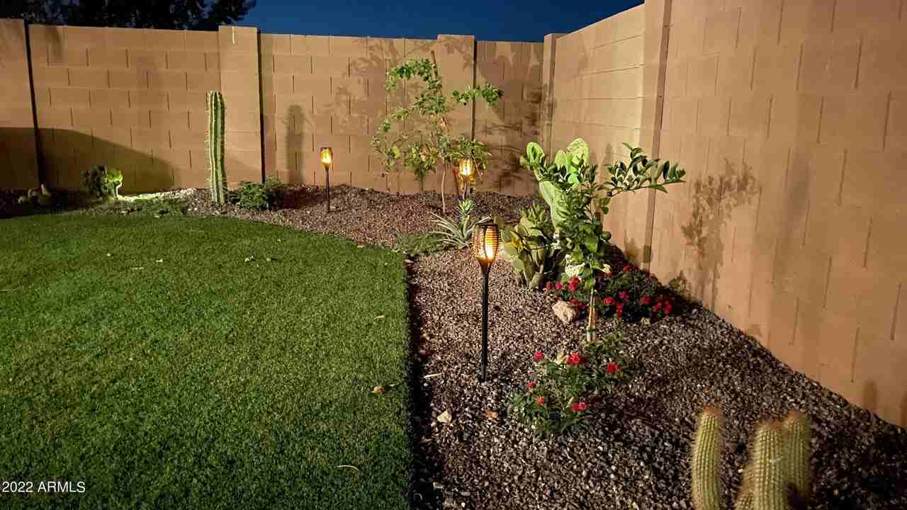 19460 N 27th Pl - Photo 6 of 21