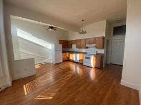 305 13th St Apt G #Apt G - Photo 1 of 1