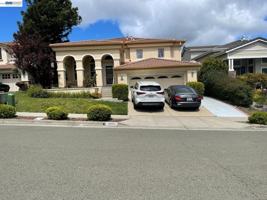 featured image of 1013 Ridgeview Dr