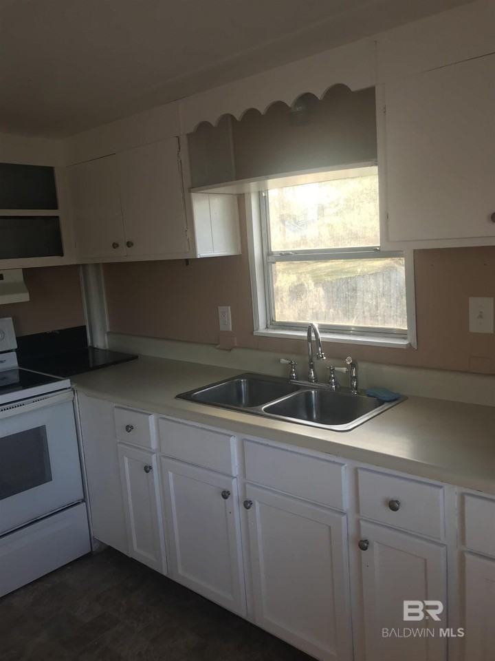 20370 Us Highway 90 - Photo 7 of 28