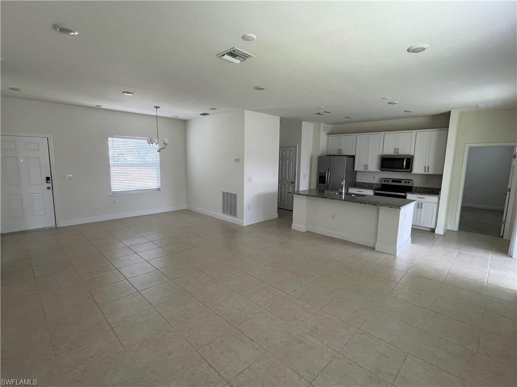 3314 Needle Ter - Photo 3 of 25