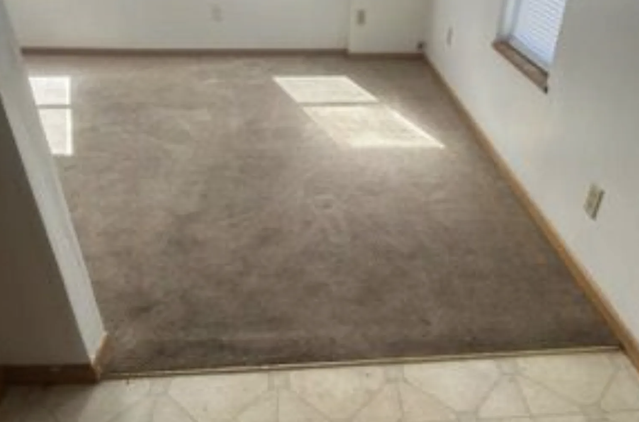 227 2nd Street Northeast - Photo 5 of 8