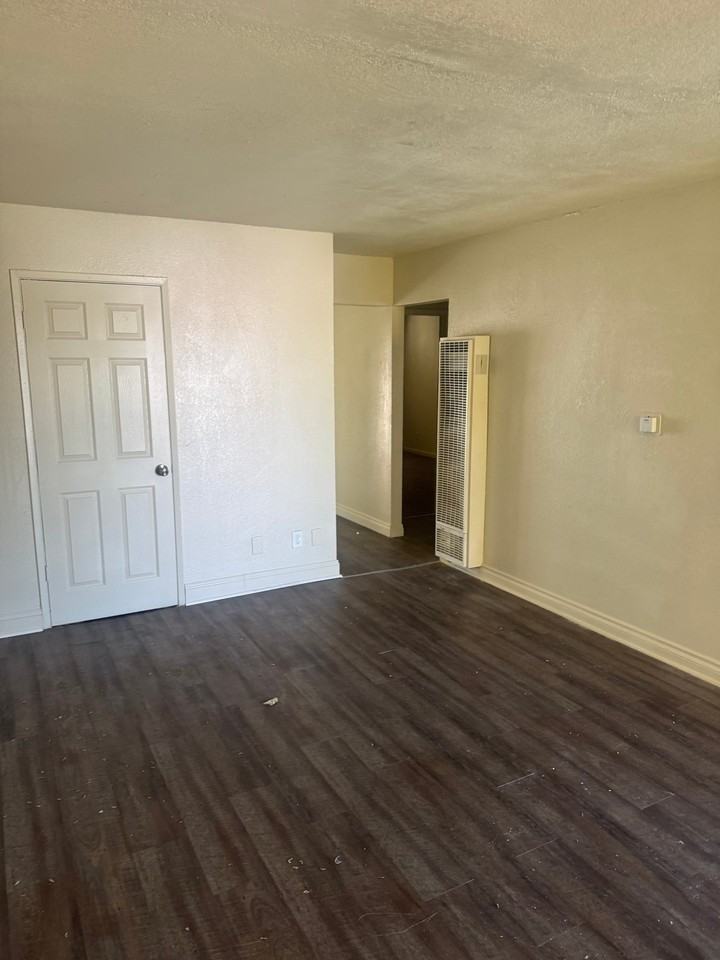 3254 E Olive Ave - Photo 2 of 9