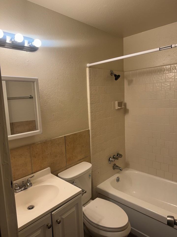 3254 E Olive Ave - Photo 6 of 9