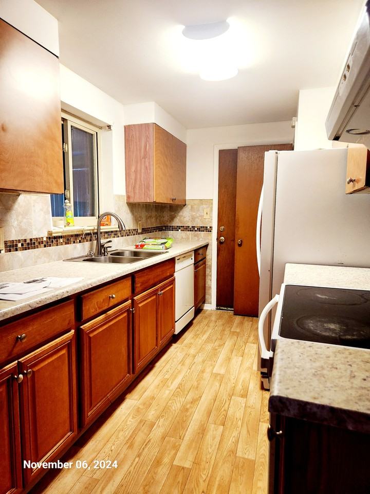 443 Galena St #1 - Photo 3 of 18