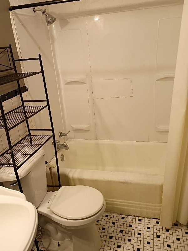 1610 Poplar St - Photo 2 of 11