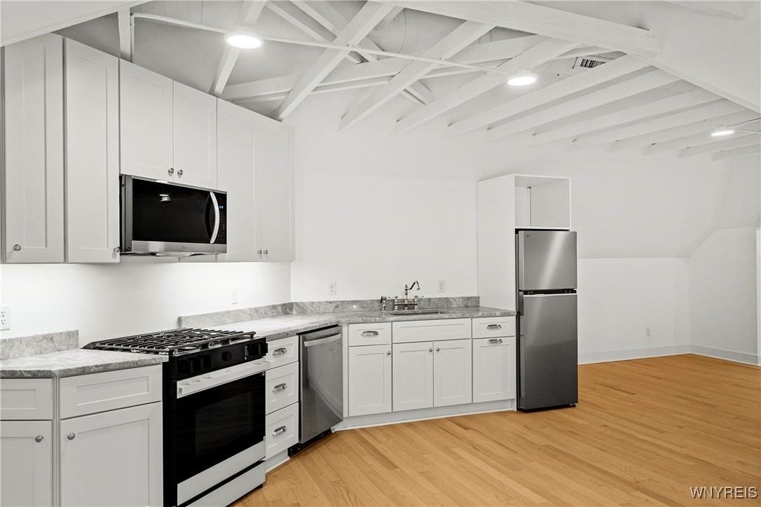 681 Lafayette Ave Unit 3 - Photo 7 of 18