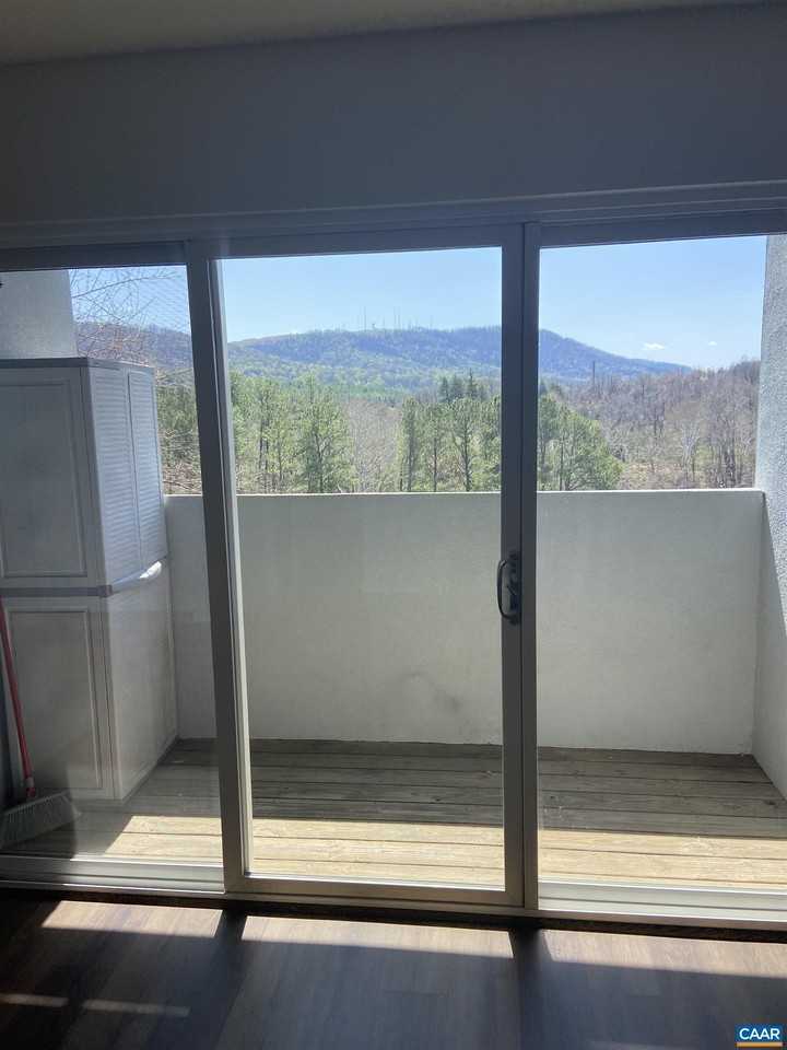 1612 Monticello Ave Unit D #D - Photo 4 of 10